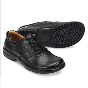 Free shipping * Nurse Mates - Macie